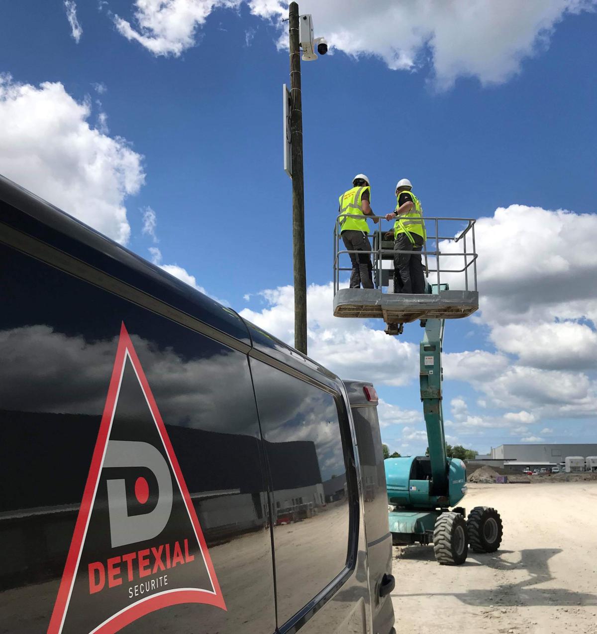 installation-camera-solaire-4g-chantier